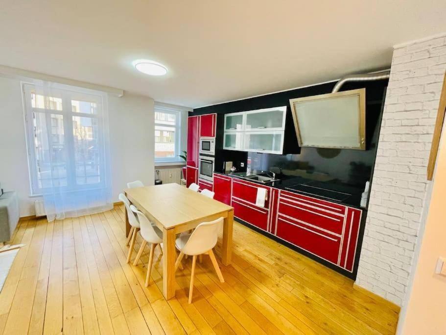 Appartement Large 2 Bedrooms Flat In Center